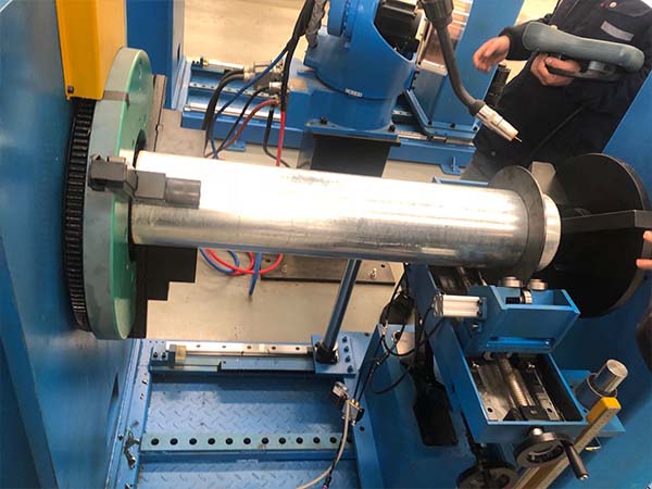 法蘭管件焊接機器人 法蘭管件焊接機器人