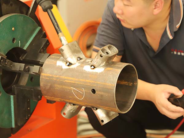 機(jī)器人焊接設(shè)備編程的工作內(nèi)容 機(jī)器人焊接設(shè)備編程的工作內(nèi)容